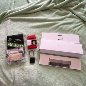 Apple Watch: Series 4 with Accessories